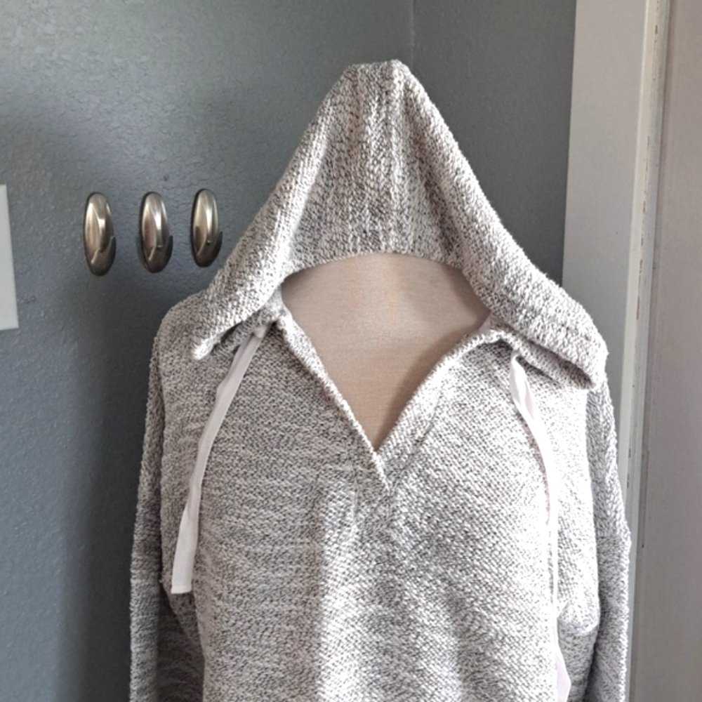 Metallic Knit Sweater With Hood Size L - Picture 3 of 5